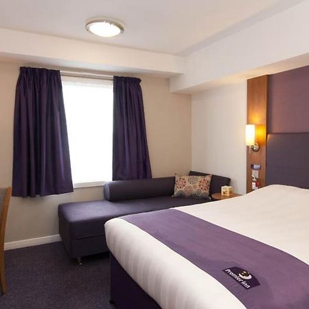 Premier Inn Hatfield Ngoại thất bức ảnh