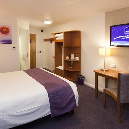 Premier Inn Hatfield Ngoại thất bức ảnh