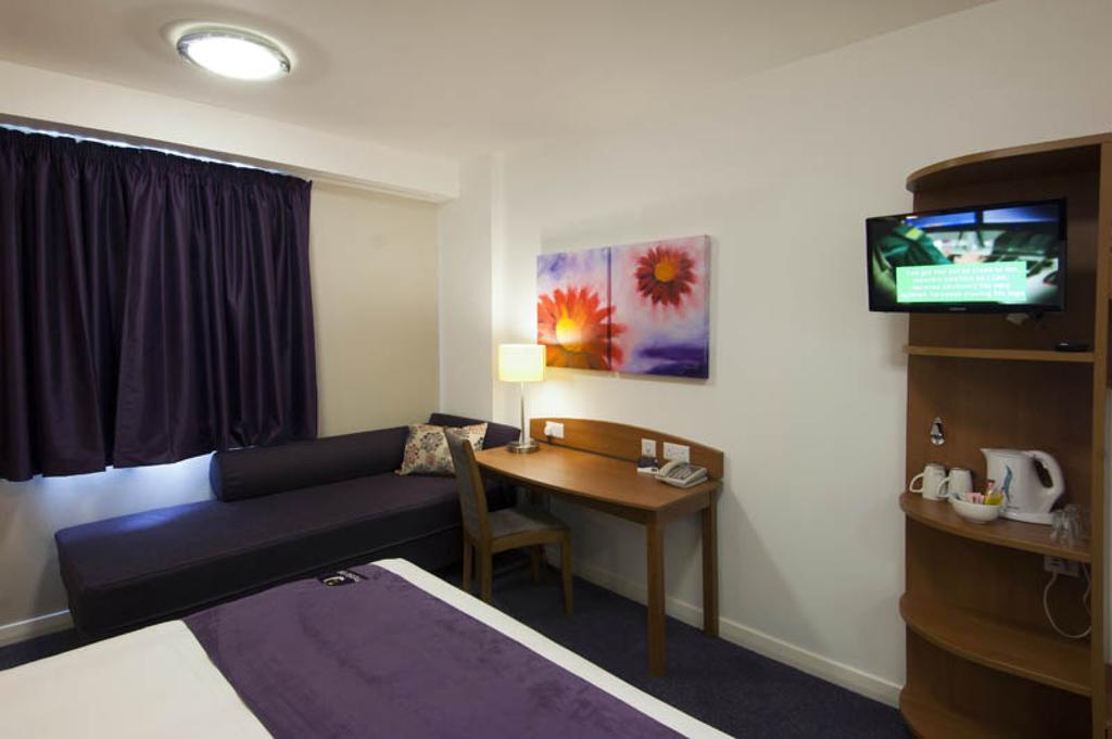 Premier Inn Hatfield Ngoại thất bức ảnh