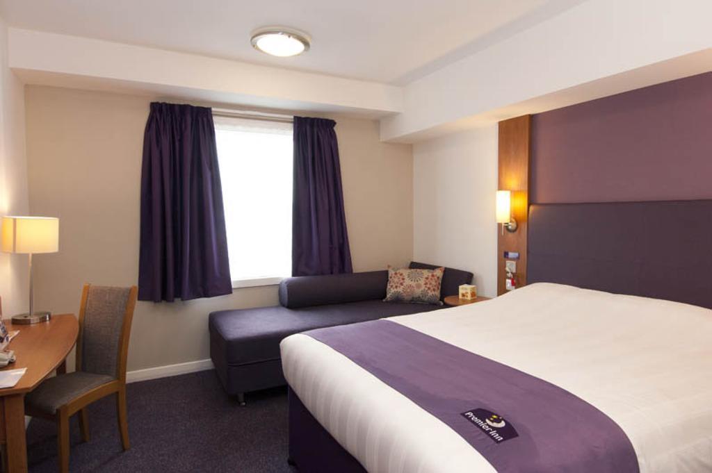 Premier Inn Hatfield Ngoại thất bức ảnh