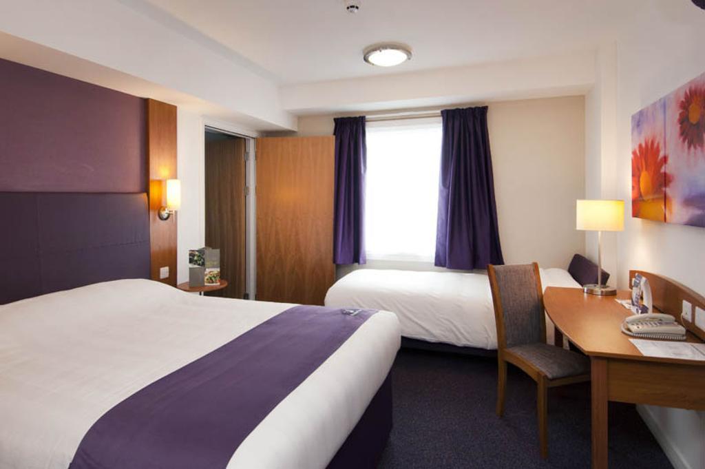 Premier Inn Hatfield Phòng bức ảnh