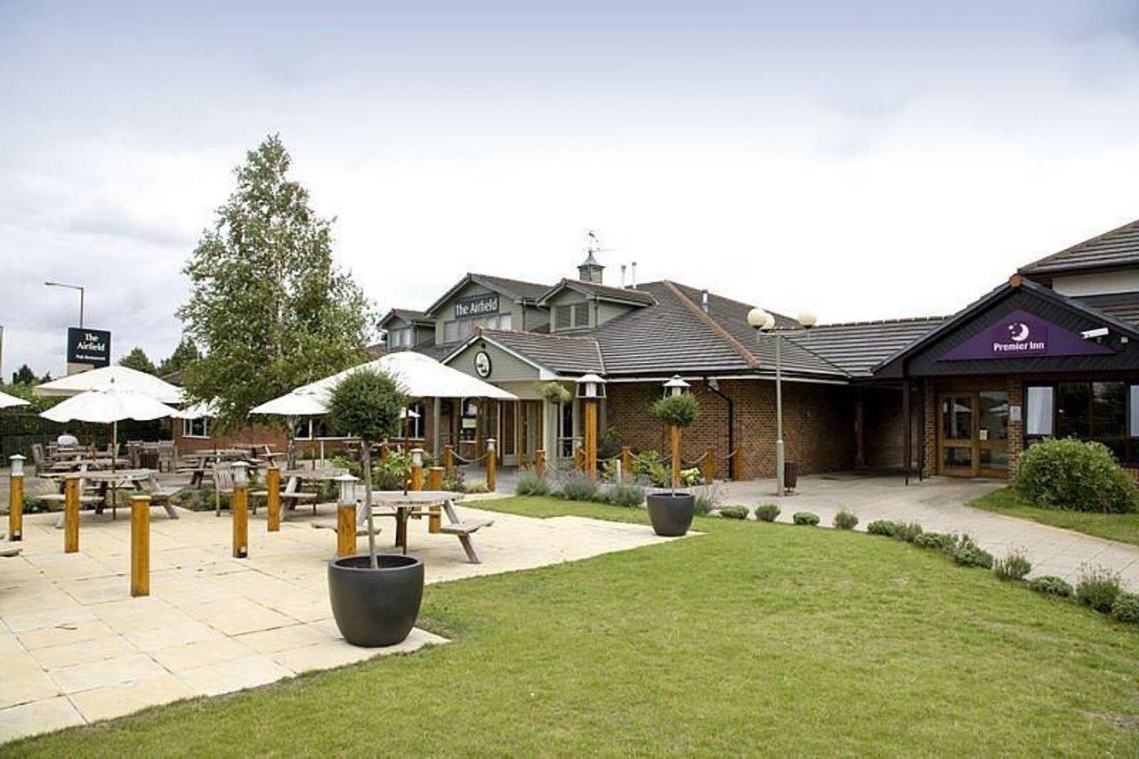 Premier Inn Hatfield Ngoại thất bức ảnh